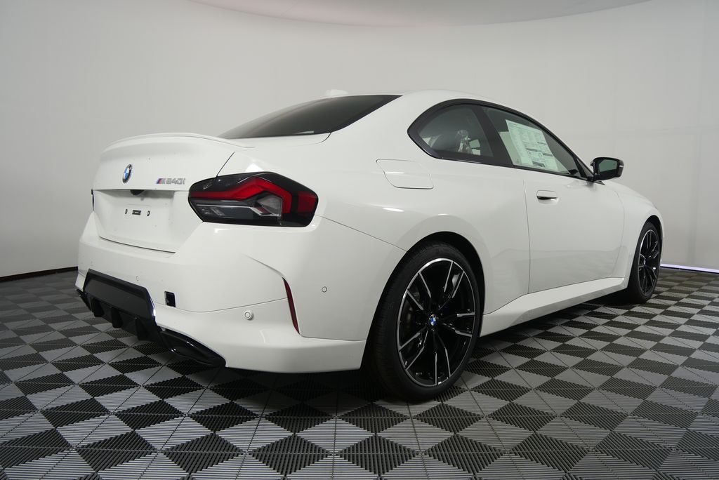 2025 BMW 2 Series M240i 3