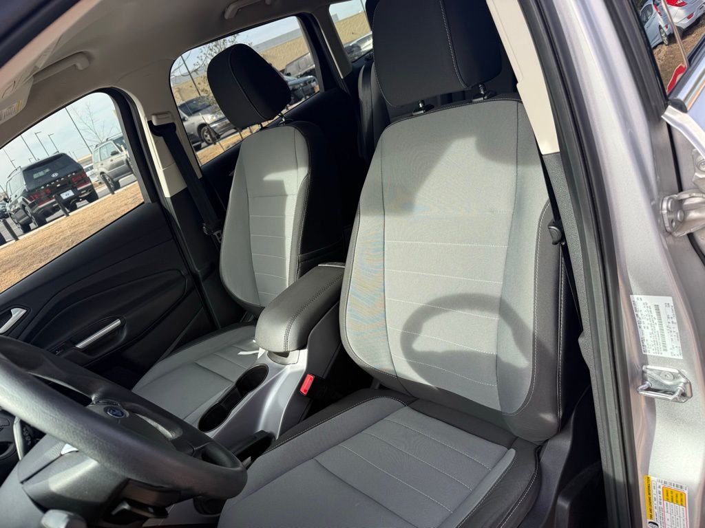 Thumbnail: 2016 Ford Escape - 11