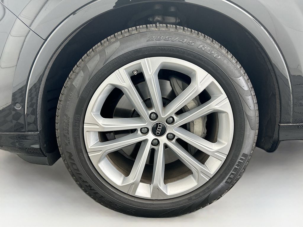 Thumbnail: 2025 Audi Q7 - 29