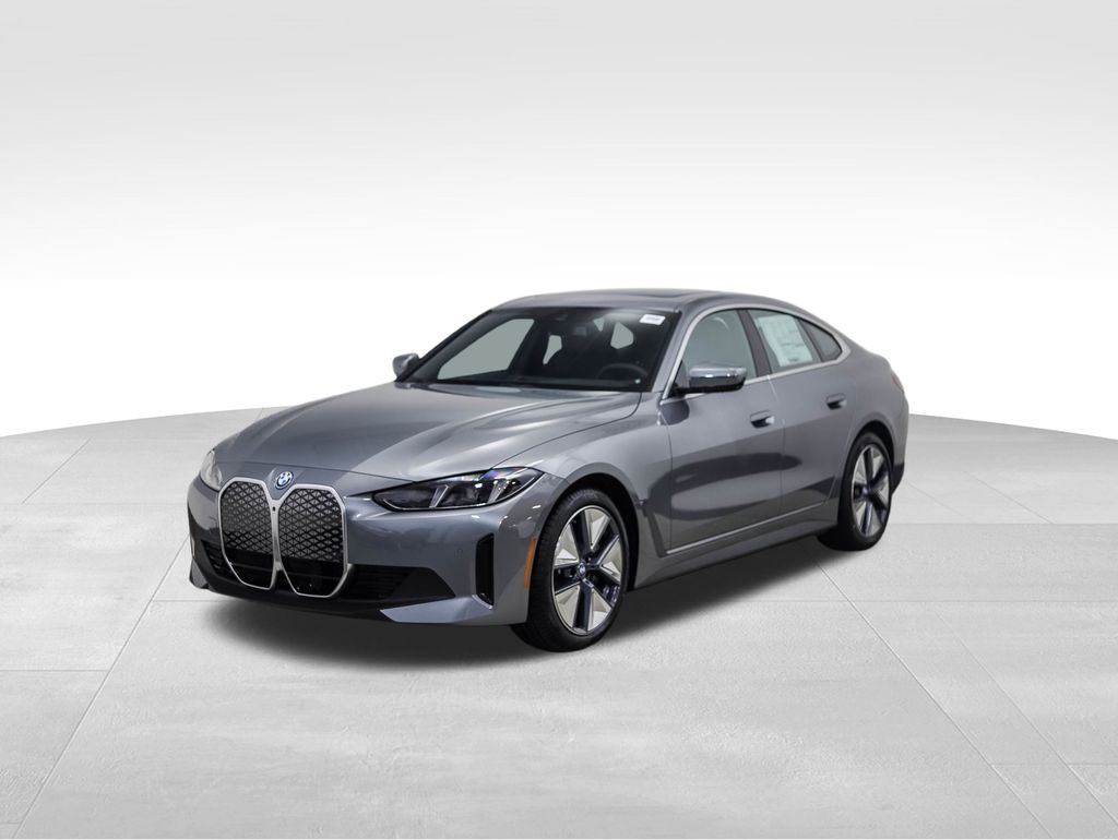 2025 BMW i4 xDrive40 -
                Bloomington, MN