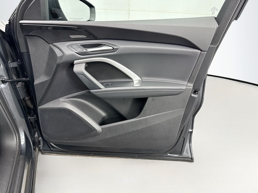 Thumbnail: 2025 Audi Q5 - 24