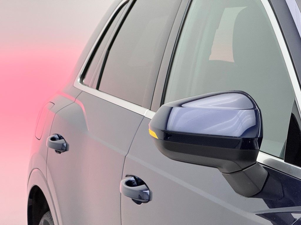 Thumbnail: 2021 Audi Q3 - 3