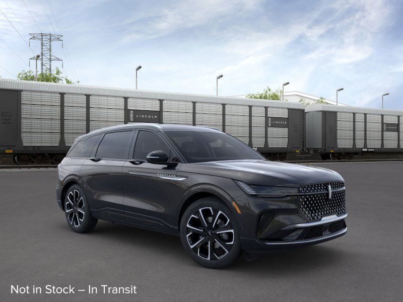 2025 Lincoln Nautilus Reserve 7