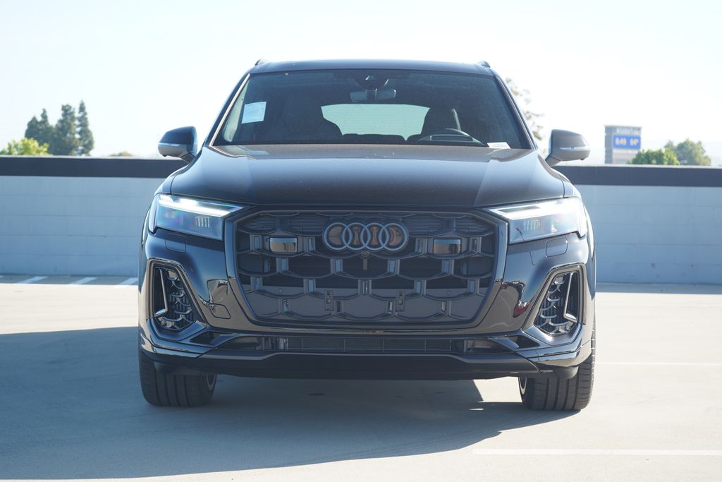 Thumbnail: 2026 Audi Q7 - 5