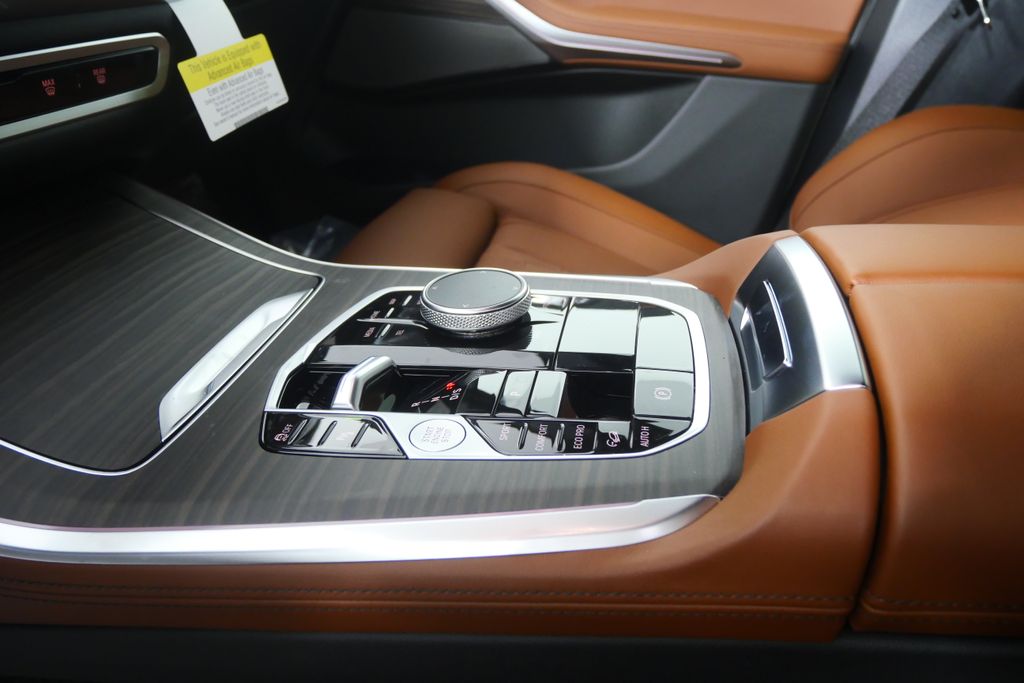 Thumbnail: 2026 BMW X5 - 23