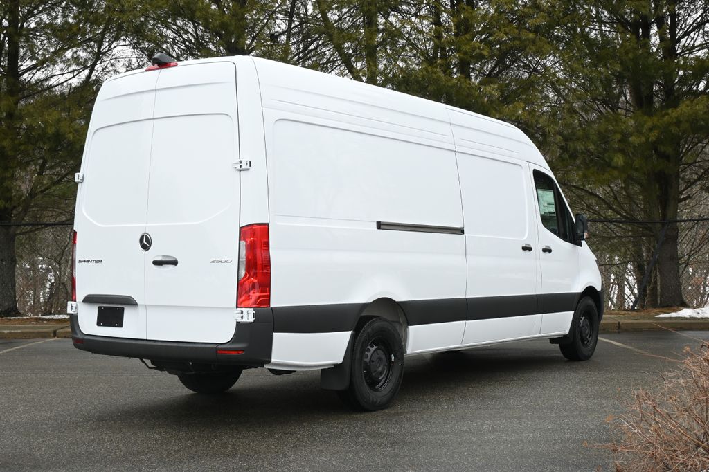 Thumbnail: 2026 Mercedes-Benz Sprinter - 6