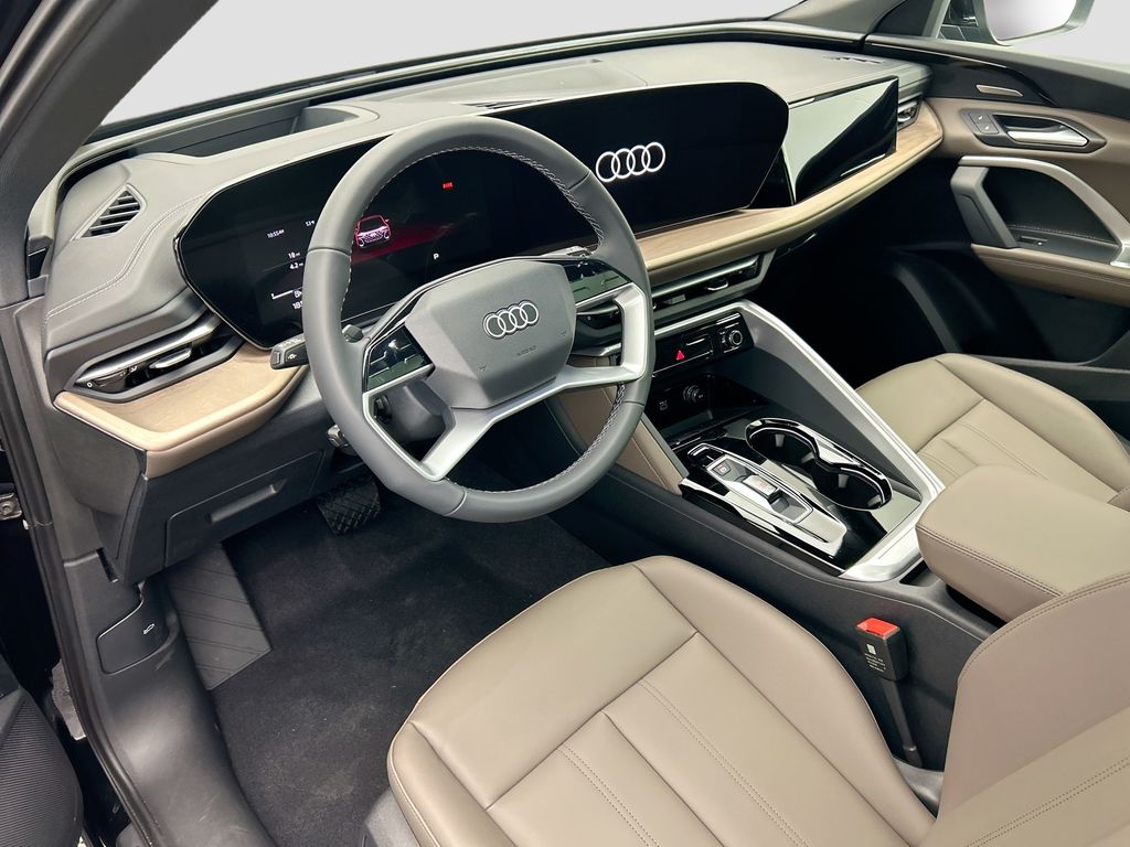 Thumbnail: 2025 Audi Q5 - 9