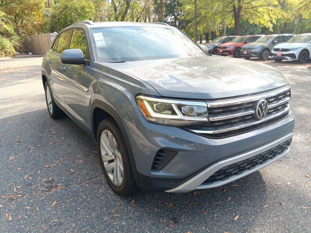 2022 Volkswagen Atlas Cross Sport 3.6L V6 SE w/Technology 7