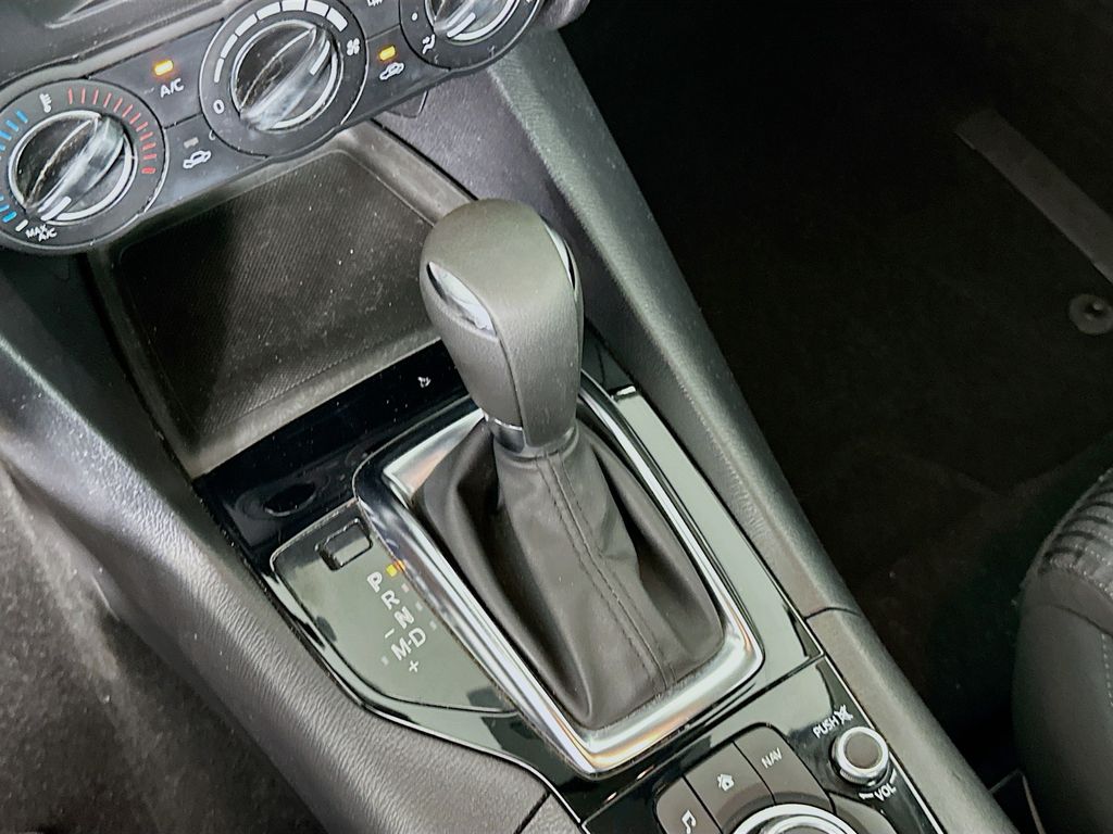 Thumbnail: 2016 Mazda Mazda3 - 17