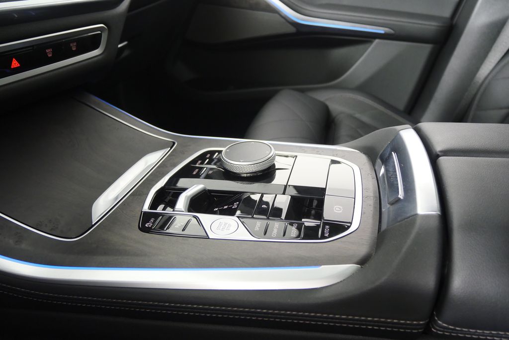Thumbnail: 2025 BMW X5 - 26