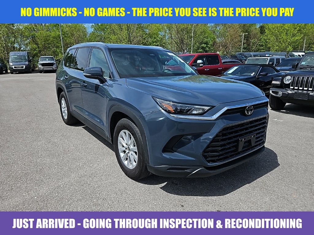 Storm Cloud 2025 Toyota Grand Highlander XLE AWD SUV / Crossover All-Wheel Drive 8-Speed Automatic