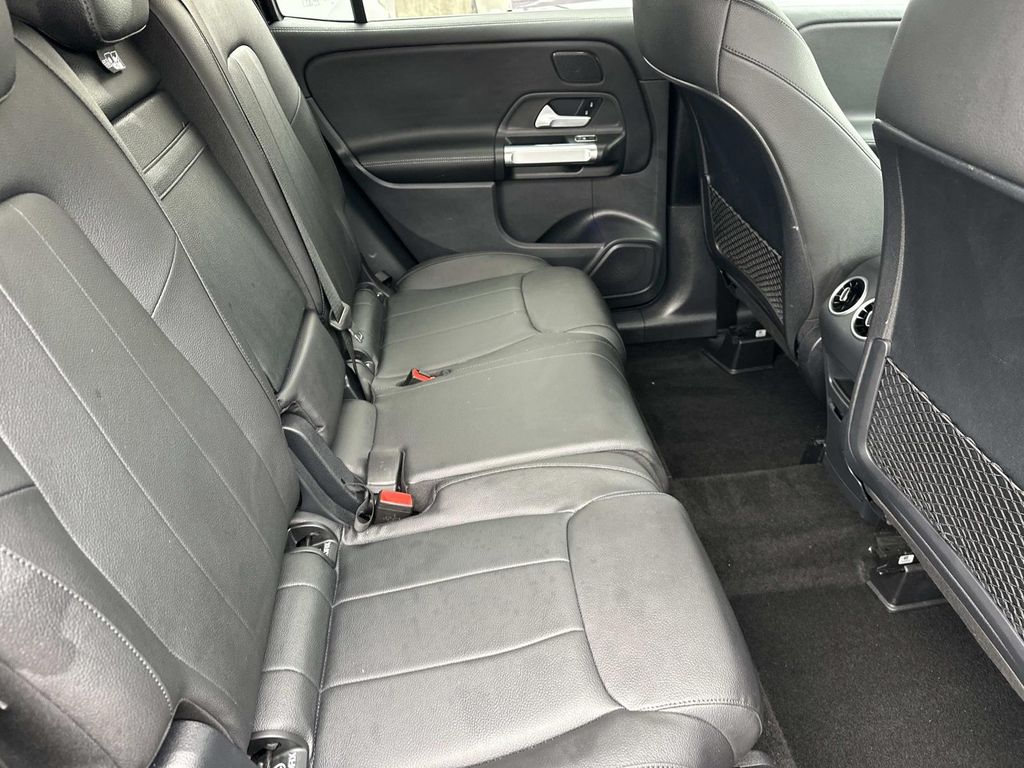 Thumbnail: 2025 Mercedes-Benz GLB - 23