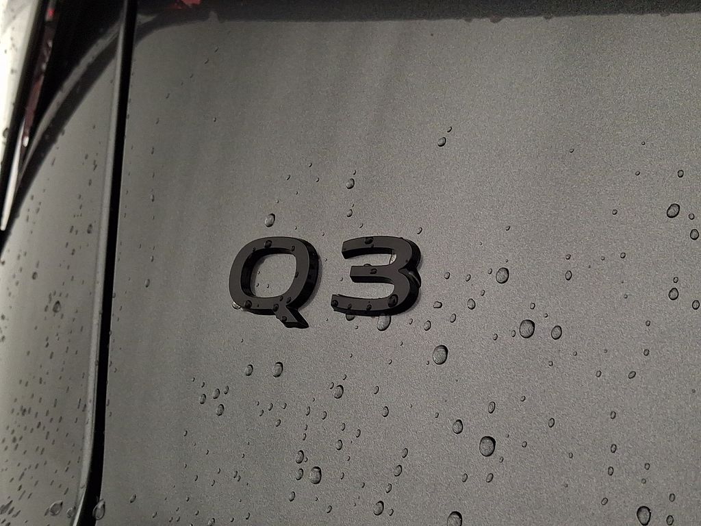 Thumbnail: 2026 Audi Q3 - 21