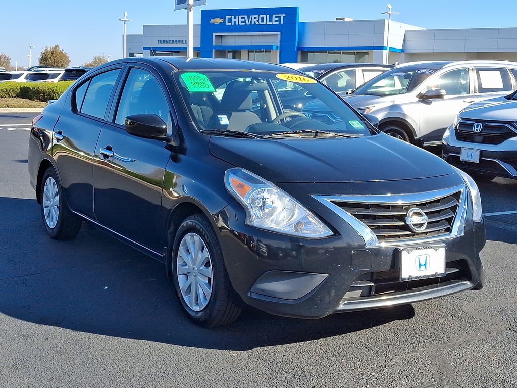 2016 Nissan Versa 1.6 SV 3