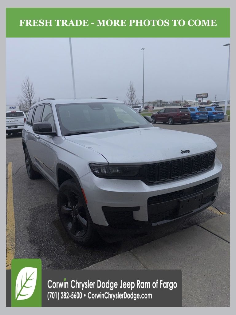 2023 Jeep Grand Cherokee L Altitude 4WD