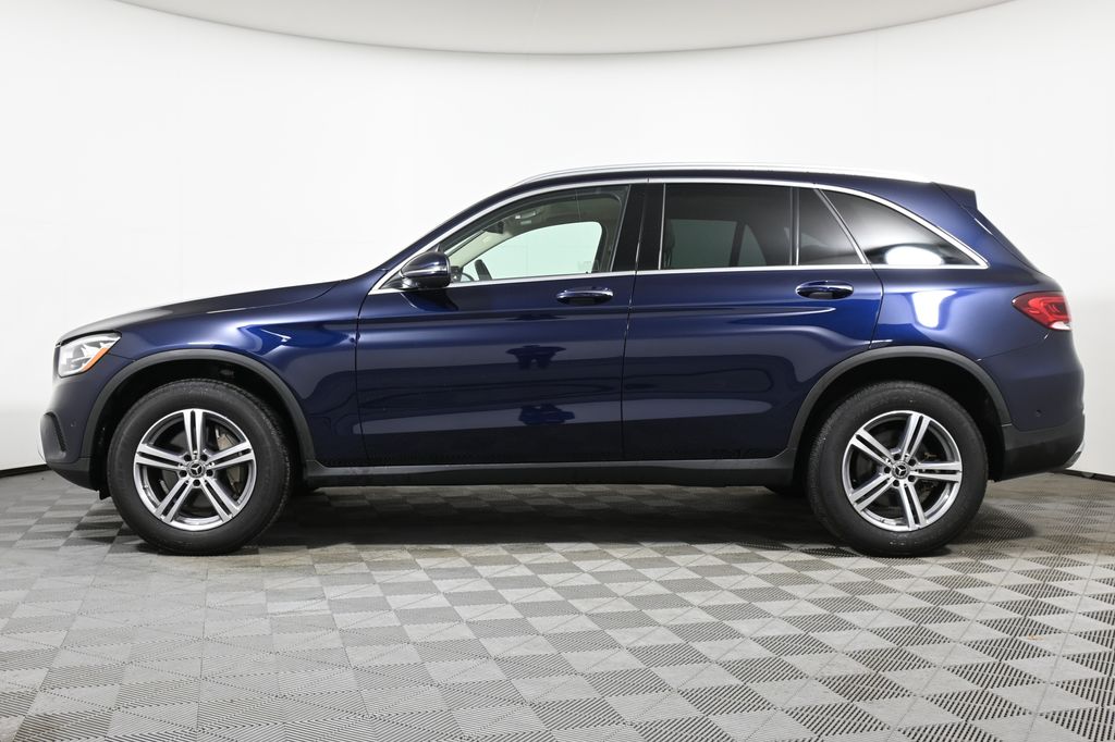 2022 Mercedes-Benz GLC 300 2