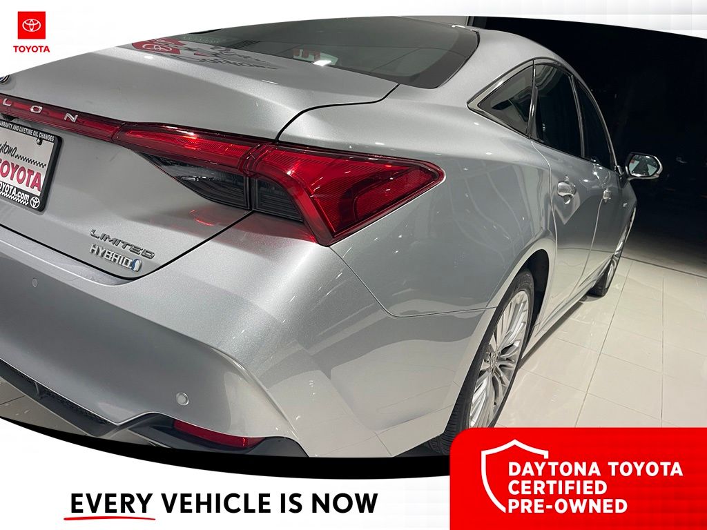 2021 Toyota Avalon Limited - Photo 8