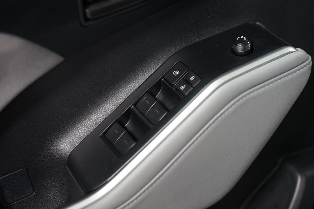 Thumbnail: 2024 Toyota Highlander - 32