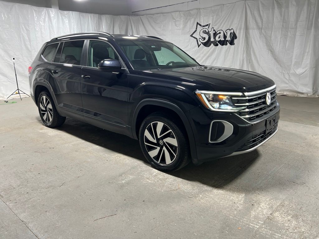 Deep Black Pearl 2025 Volkswagen Atlas SUV / Crossover All-Wheel Drive 8-Speed Automatic