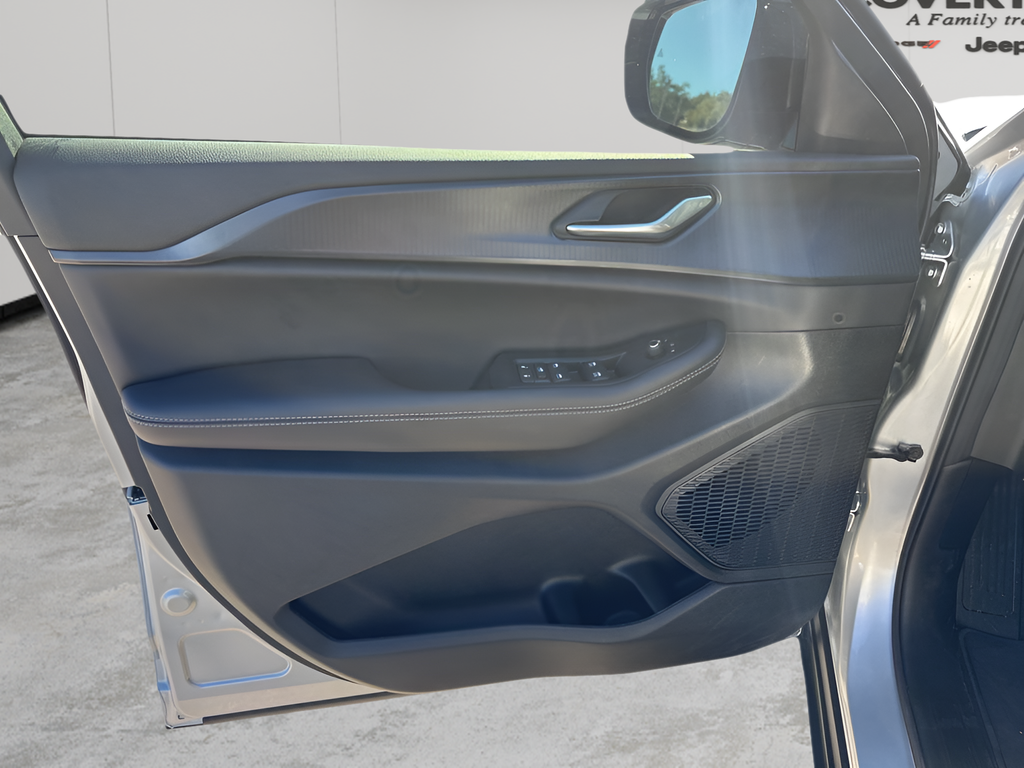 New Car 2025 Jeep Grand Cherokee  For Sale Under $40,000 In Austin, Texas