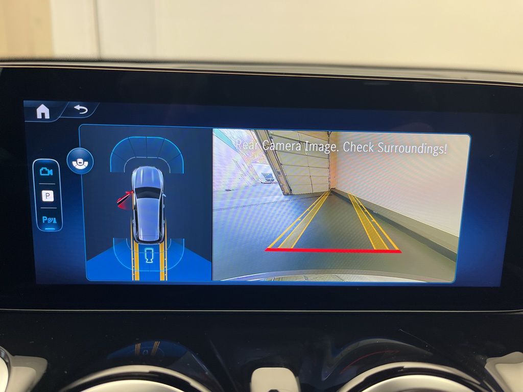 Thumbnail: 2026 Mercedes-Benz GLB - 19