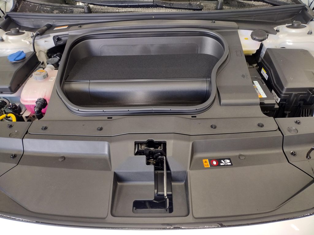 2025 Hyundai IONIQ 6 SEL