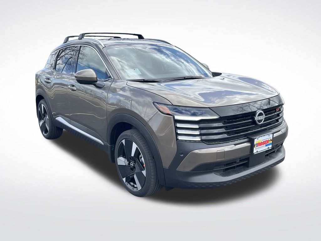 2025 Nissan Kicks SR photo