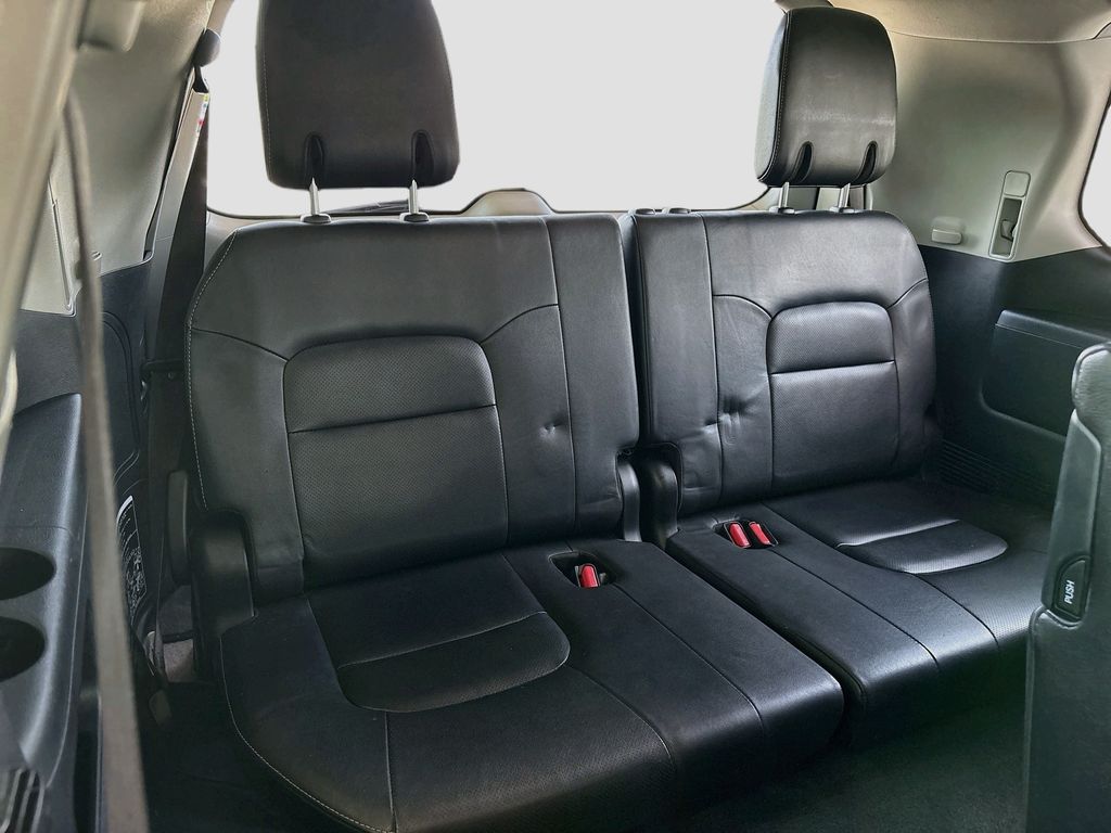 Thumbnail: 2015 Toyota Land Cruiser - 23