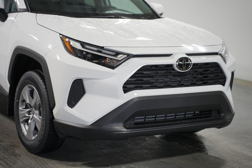 2025 Toyota RAV4 XLE 4
