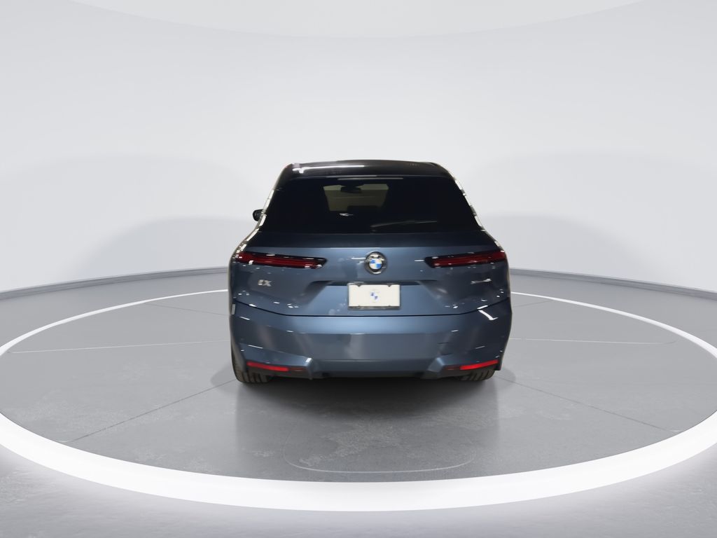 Thumbnail: 2026 BMW iX - 7