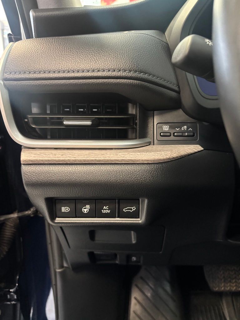 2024 Toyota Grand Highlander Limited - Photo 14