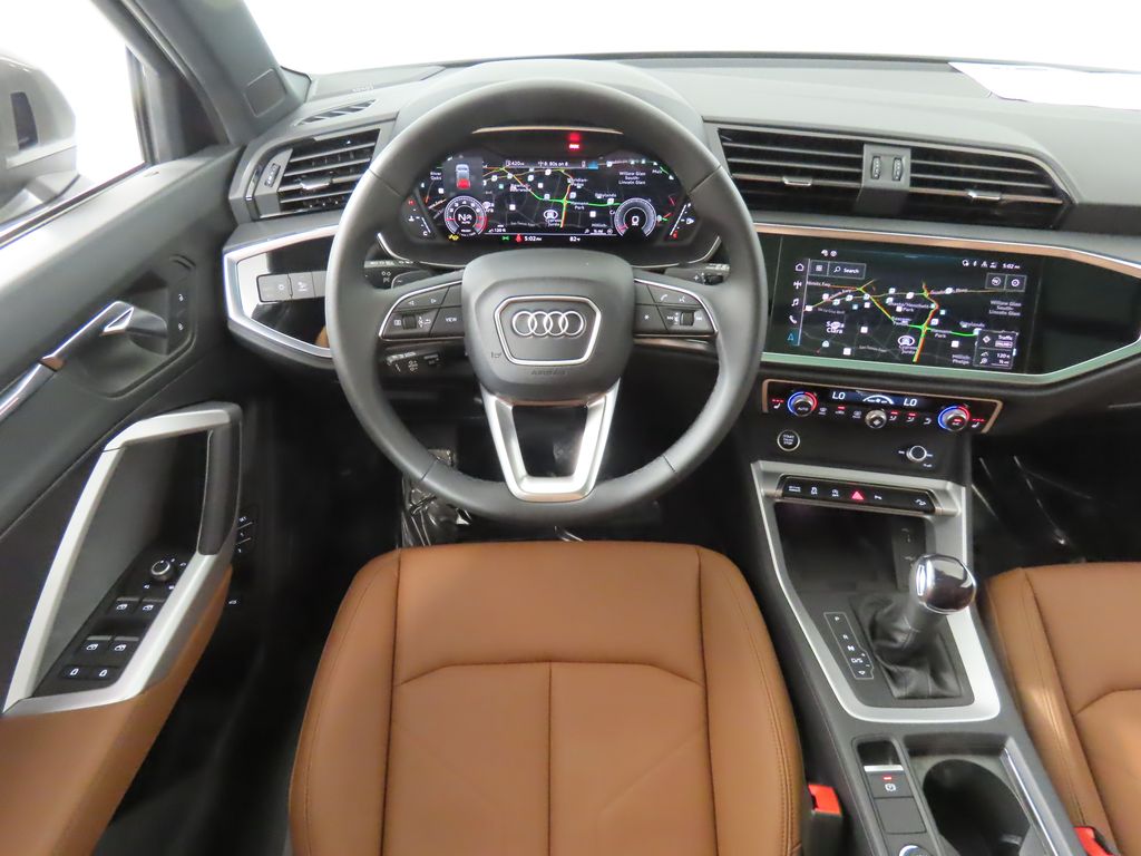 Thumbnail: 2025 Audi Q3 - 13