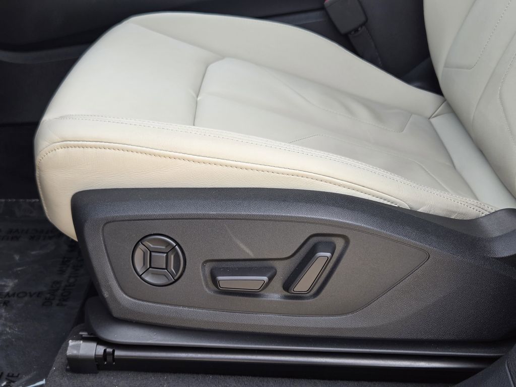 used 2023 Audi Q3 car, priced at $32,994