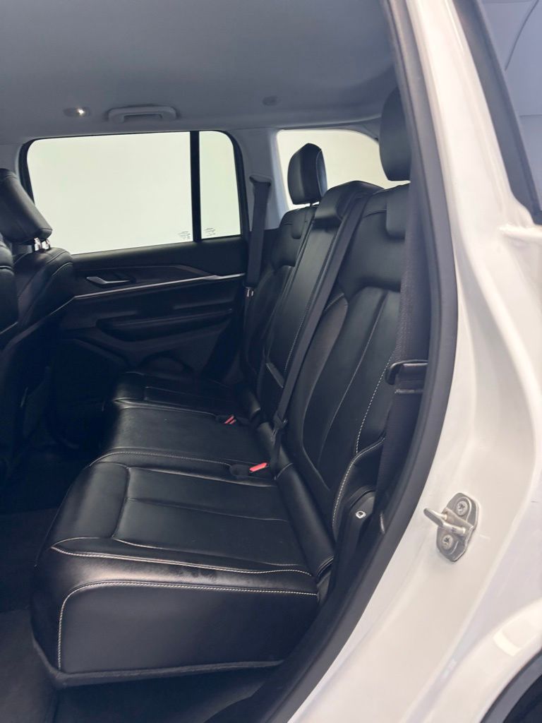 Used 2023 Jeep Grand Cherokee SUV