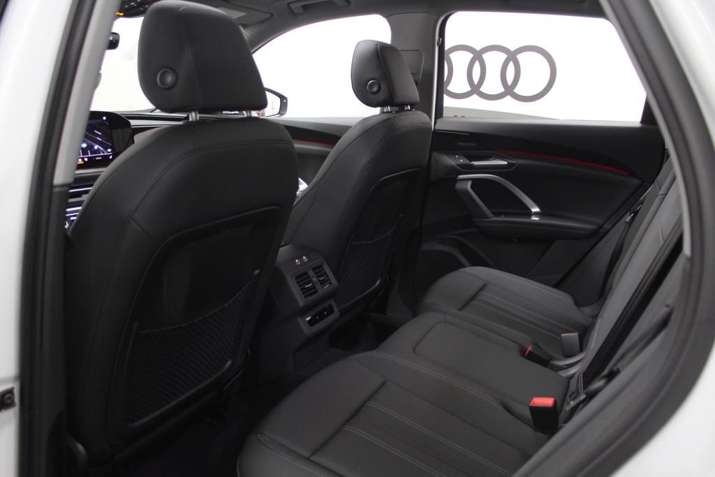 Thumbnail: 2025 Audi Q5 - 17