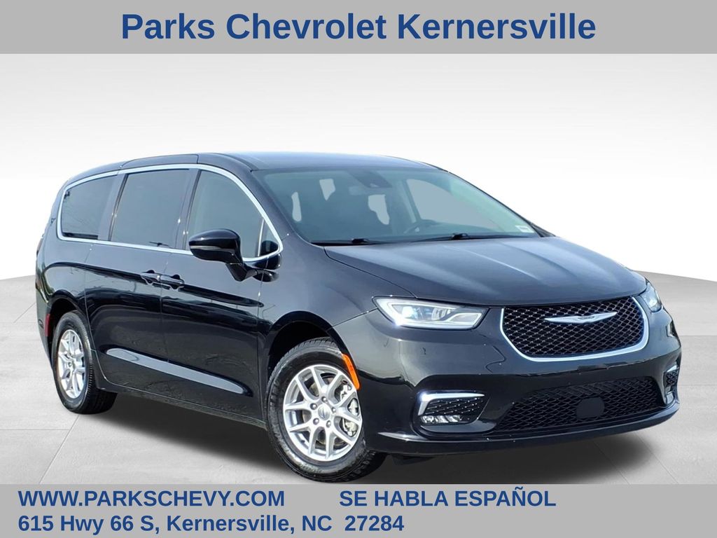 2024 Chrysler Pacifica Touring L FWD
