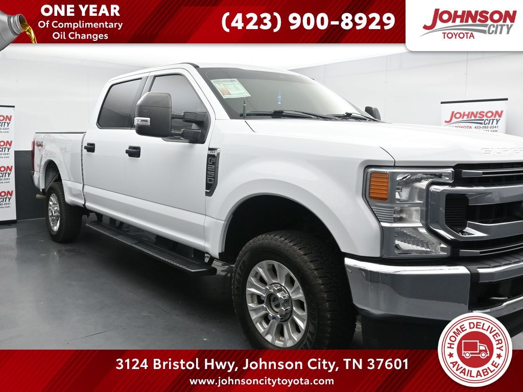 Oxford White 2022 Ford F-250 Super Duty XLT Crew Cab 4WD Pickup Truck Four-Wheel Drive 6-Speed Automatic