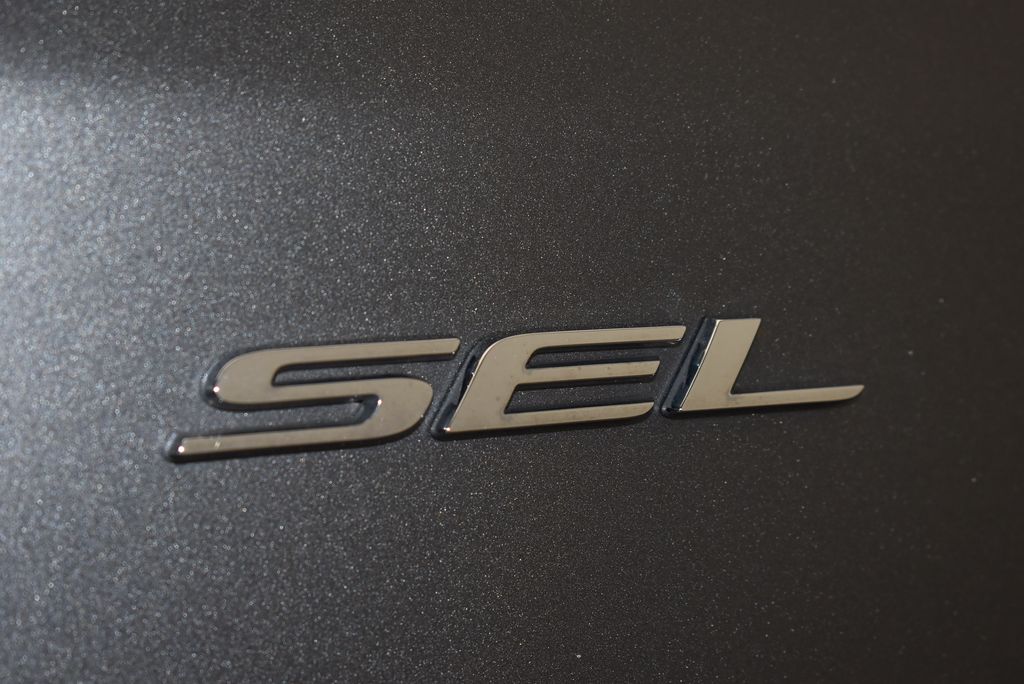 Thumbnail: 2023 Ford Edge - 9