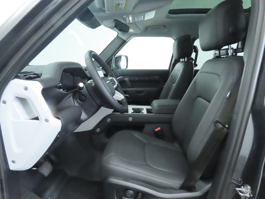 Thumbnail: 2025 Land Rover Defender - 21