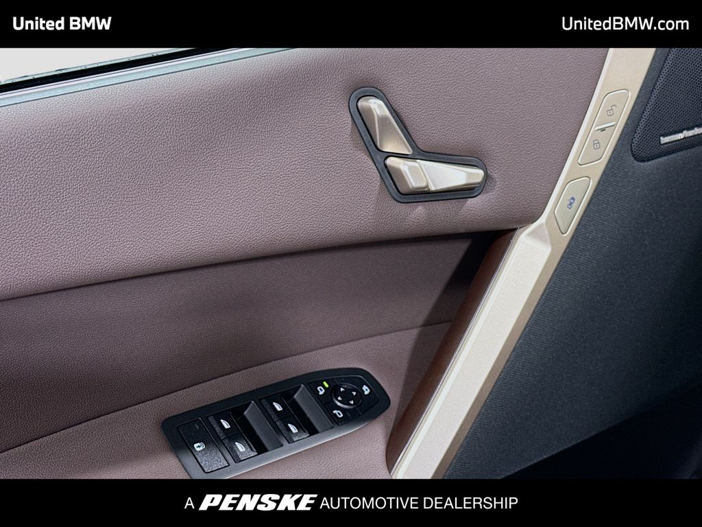 Thumbnail: 2026 BMW iX - 3