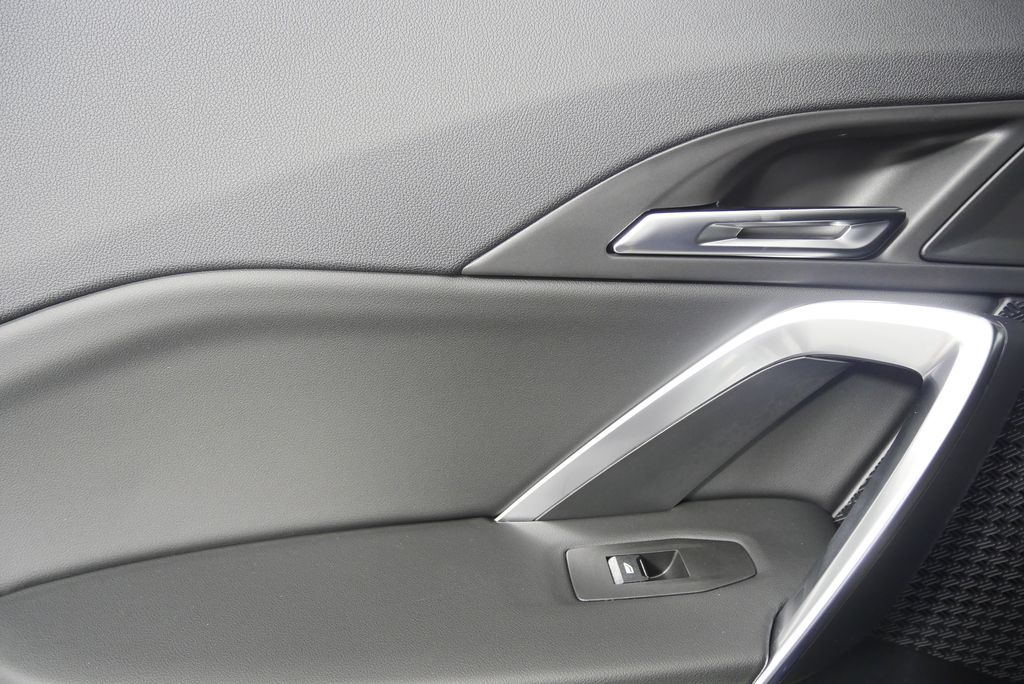 Thumbnail: 2025 BMW X1 - 13