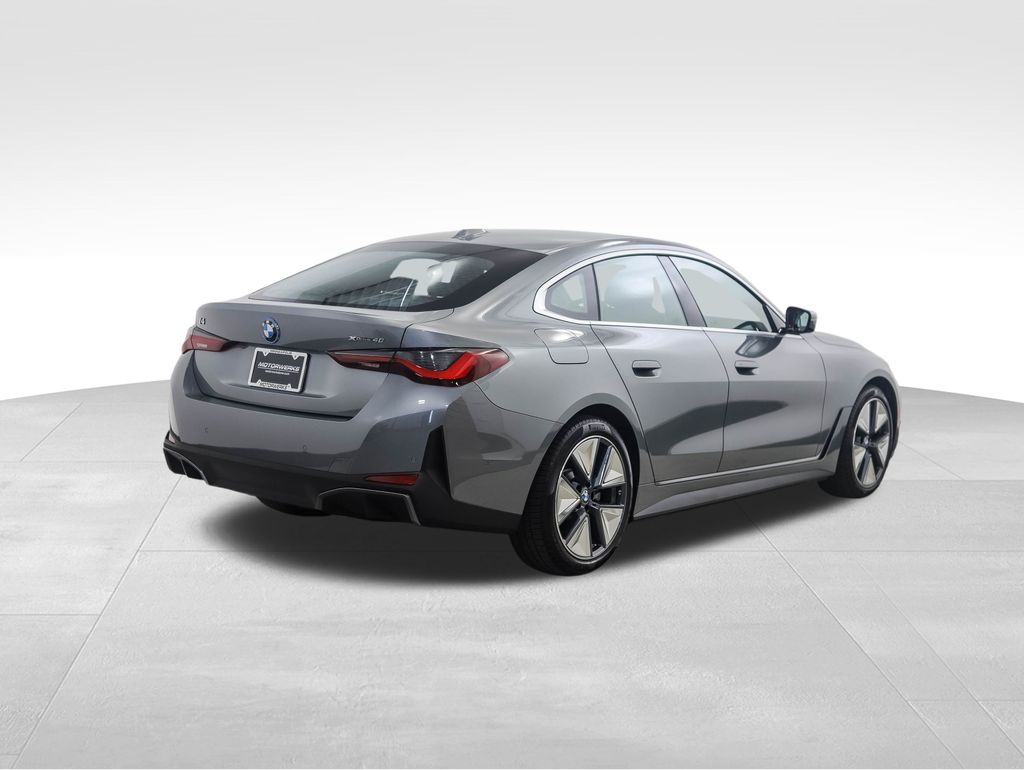 Thumbnail: 2025 BMW i4 - 6