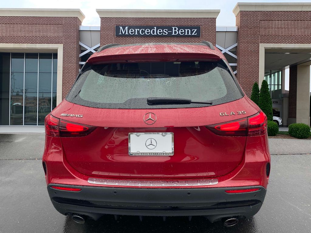 2025 Mercedes-Benz GLA 35 AMG 6