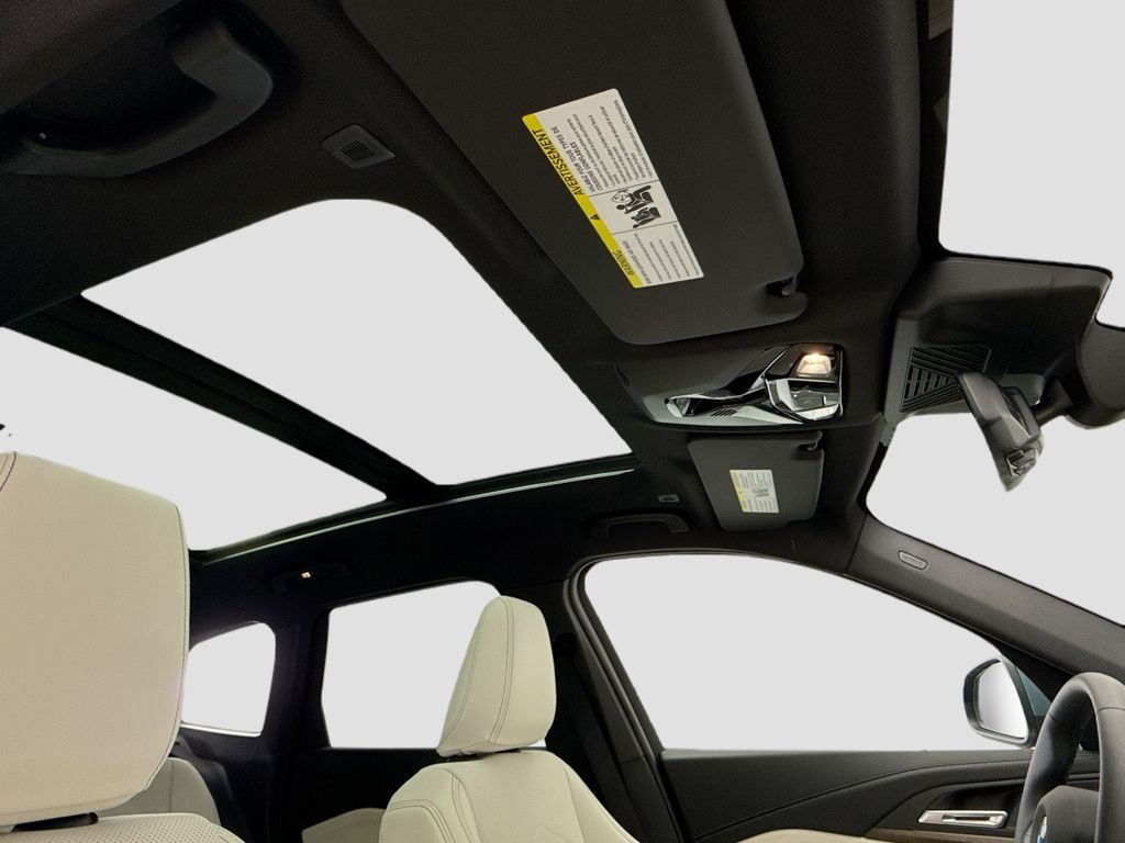 Thumbnail: 2026 BMW X1 - 17