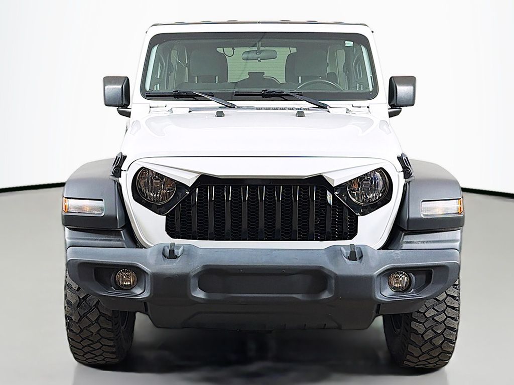 Used 2019 White Jeep Unlimited Sport S image 9