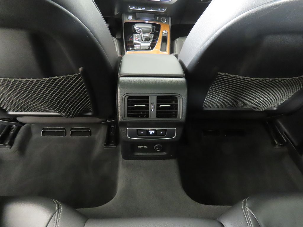 Thumbnail: 2022 Audi Q5 - 24