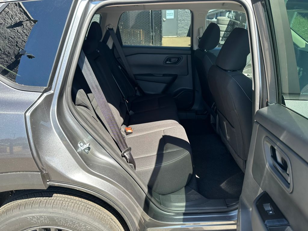 2025 Nissan Rogue S