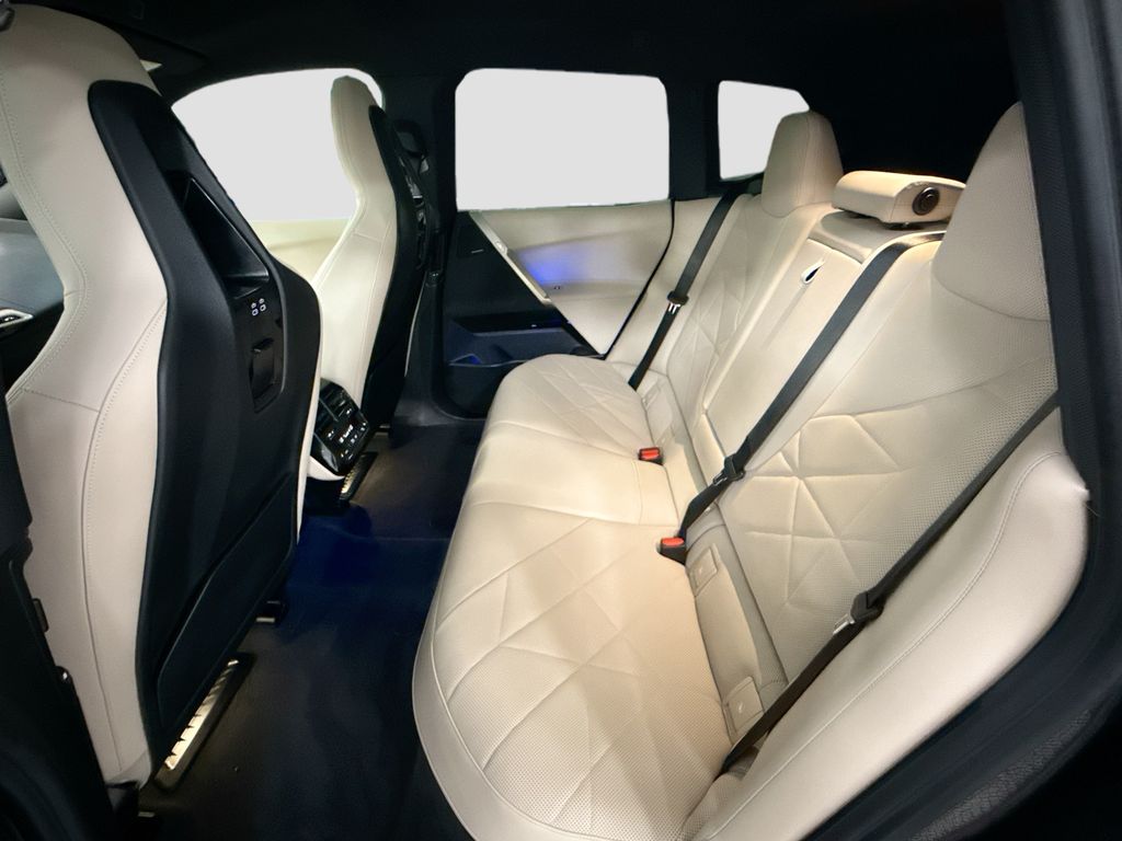 Thumbnail: 2023 BMW iX - 20