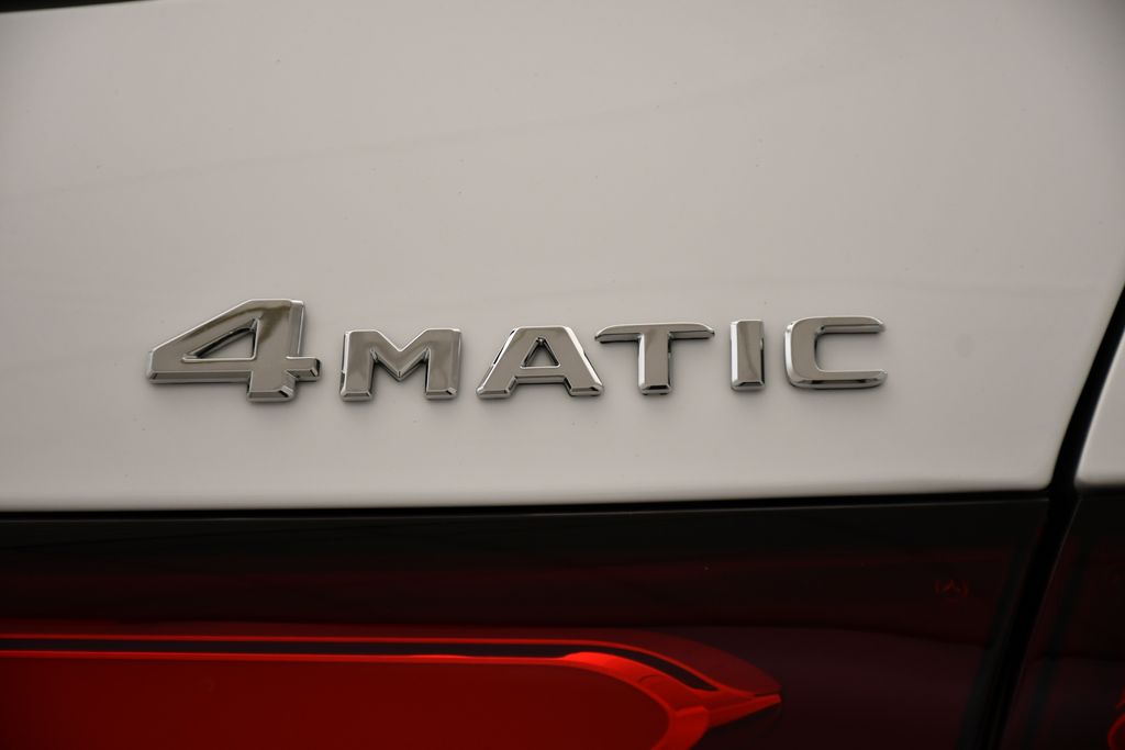 Thumbnail: 2026 Mercedes-Benz GLC - 10