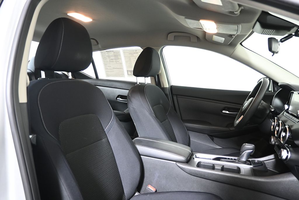 Thumbnail: 2020 Nissan Sentra - 31